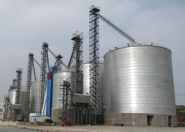 净潭乡大型钢板库构造参数及水泥储存质量